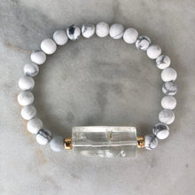 Universal Reality Bracelet - Howlite & Clear Quartz