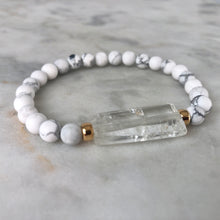 Universal Reality Bracelet - Howlite & Clear Quartz