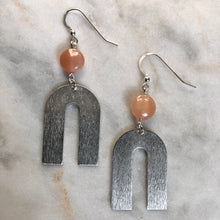 Flexible Mind Earrings - Peach Moonstone